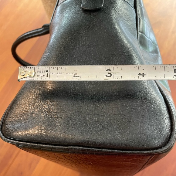 COPY - Maxx New York Doctor Bag Style Croc Print Leather Purse - Picture 4 of 9